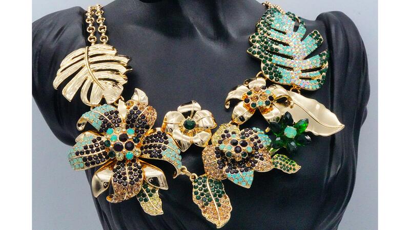 20230327_13-Hollywood Auction Whitney Houston.jpg