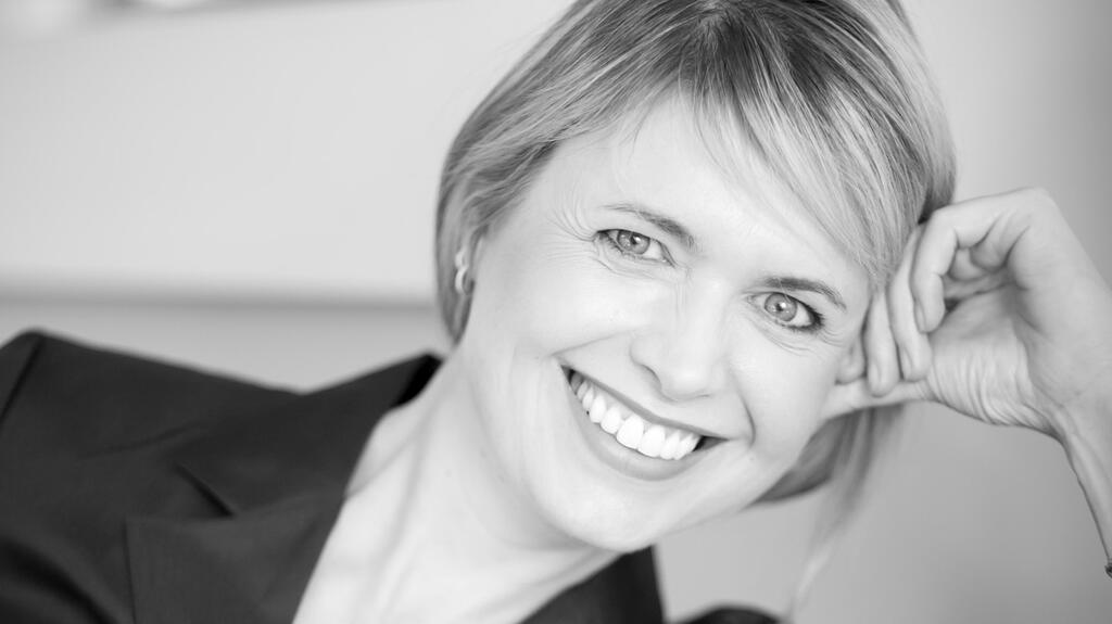 20220216_2-Jenny Packham.jpg