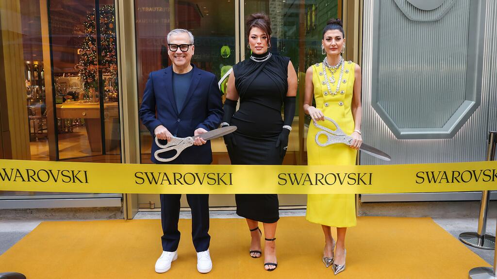 Swarovski on Fifth opening ceremony