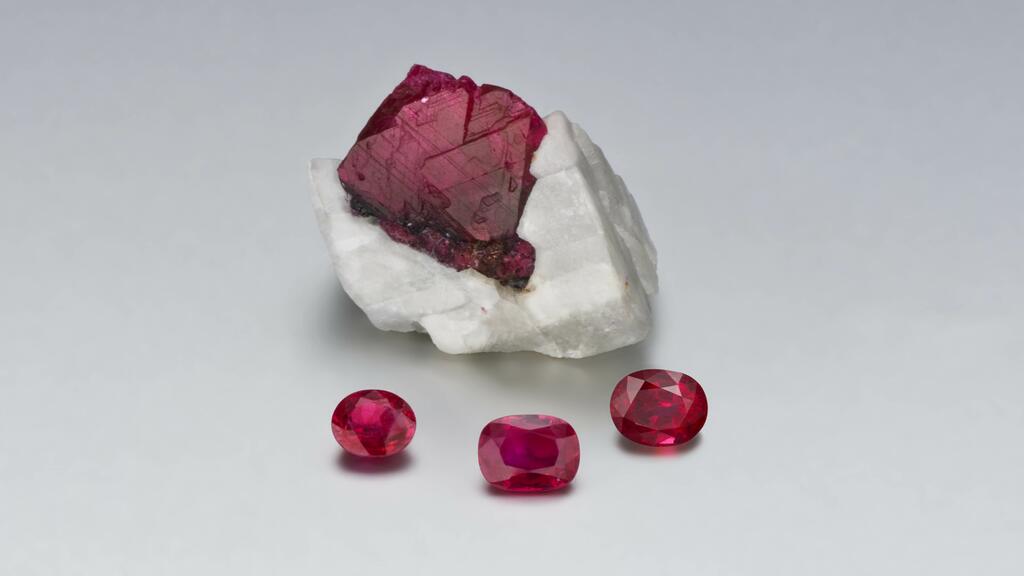 95956 Myanmar Ruby rough polish.jpg