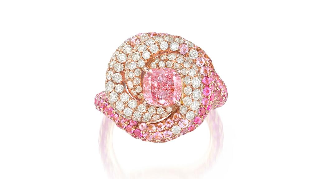fancy vivid purplish pink diamond ring